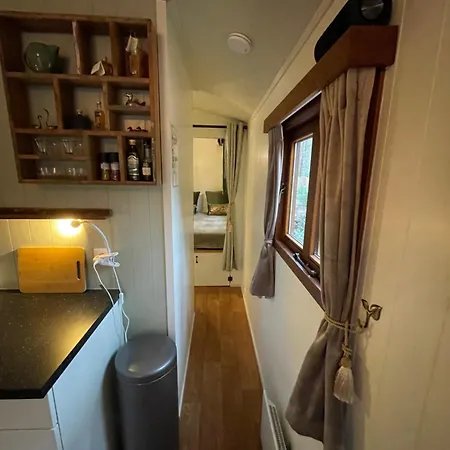 Pipowagen De Zwaan In Hoge Kempen Nabij Maastricht Holiday home Lanaken