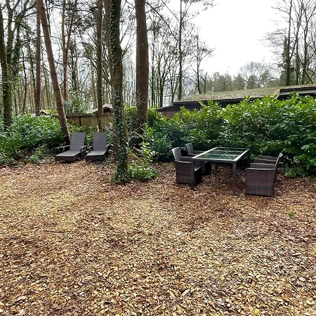 Pipowagen De Zwaan In Hoge Kempen Nabij Maastricht